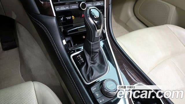 Infiniti Q50, 2018 9