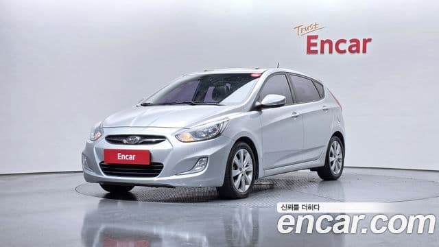 Hyundai Accent(новый кузов / новое поколение) Premier, 2013 1