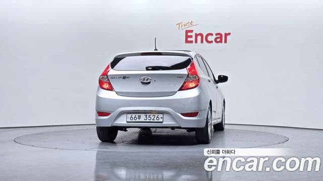 Hyundai Accent(новый кузов / новое поколение) Premier, 2013 4