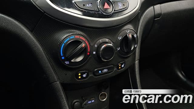 Hyundai Accent(новый кузов / новое поколение) Premier, 2013 15