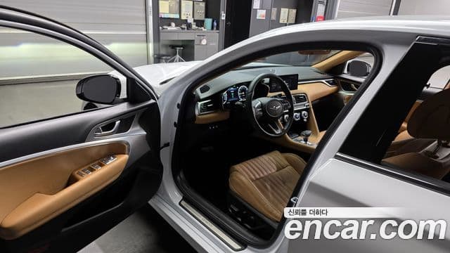 Genesis The / новый New G70, 2023 10