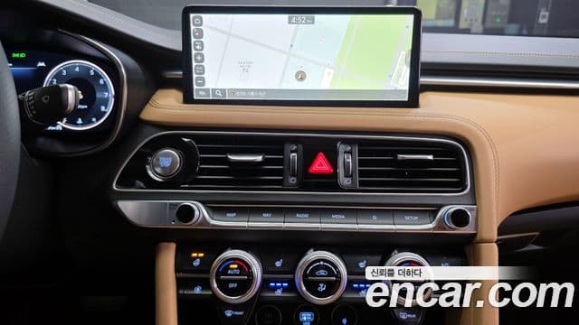 Genesis The / новый New G70, 2023 17