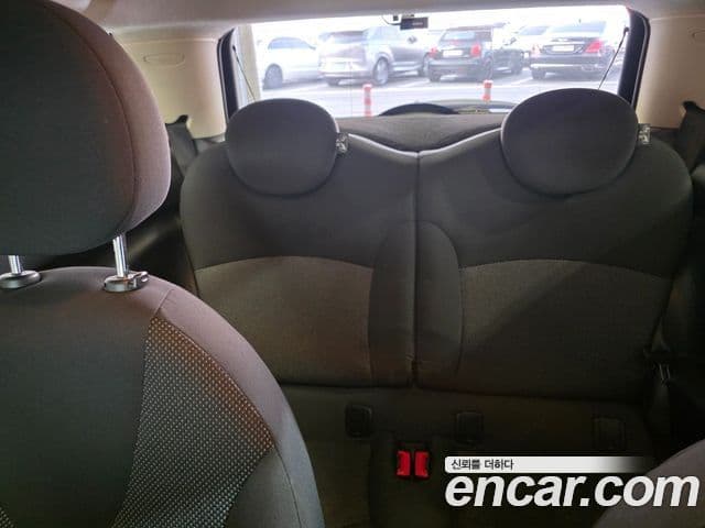 Mini Cooper 1세대, 2011 10