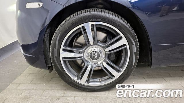 Rolls-Royce 레이스, 2018 все фото