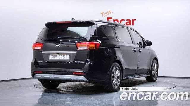 Kia All New Carnival VIP, 2016 2