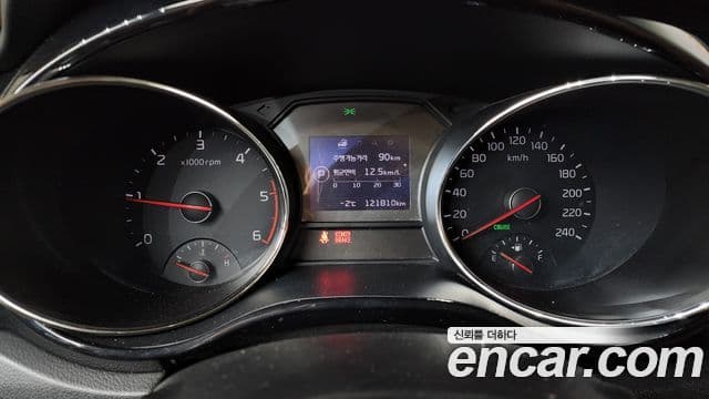 Kia All New Carnival VIP, 2016 8