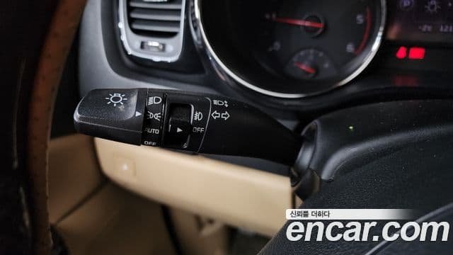 Kia All New Carnival VIP, 2016 15