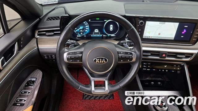 Kia K5 гибрид 3세대 Signature, 2021 14