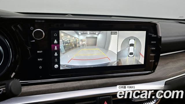 Kia K5 гибрид 3세대 Signature, 2021 16