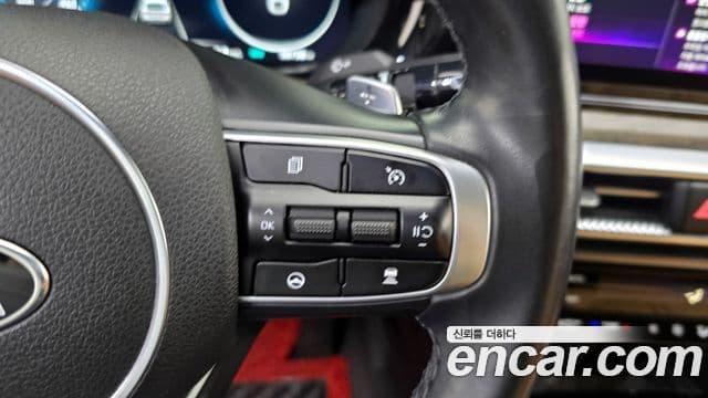 Kia K5 гибрид 3세대 Signature, 2021 19