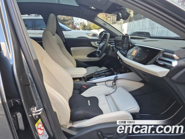 Audi A5 (B10) 40 TFSI Quattro S Line, 2025 8