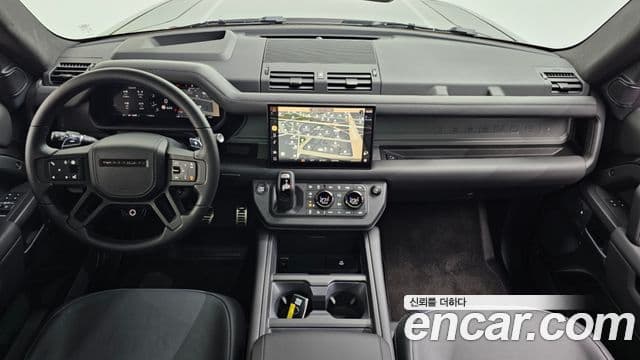 Land Rover Defender (L663) 110 P635 Octa, 2025 3