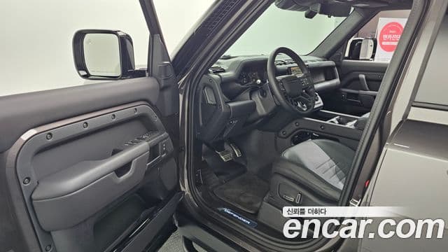 Land Rover Defender (L663) 110 P635 Octa, 2025 11