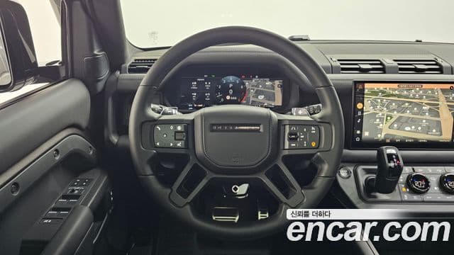 Land Rover Defender (L663) 110 P635 Octa, 2025 13