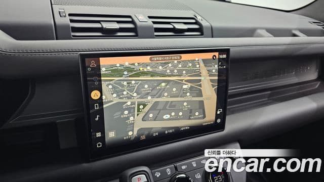 Land Rover Defender (L663) 110 P635 Octa, 2025 14