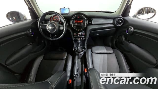 Mini Cooper 3세대, 2016 7