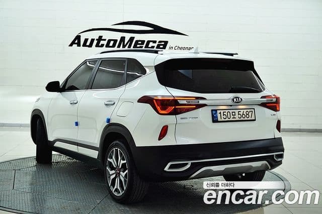 Kia Seltos Signature, 2021 3