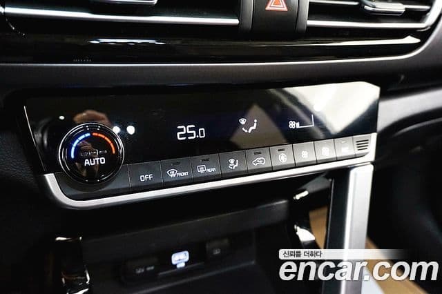 Kia Seltos Signature, 2021 12