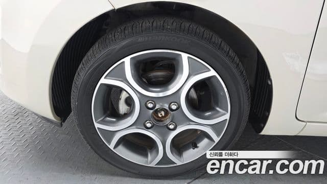 Kia All New Morning Luxury, 2015 все фото