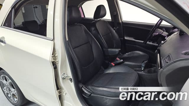 Kia All New Morning Luxury, 2015 10