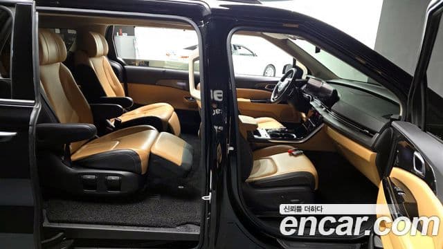 Kia Carnival 4세대 Signature, 2023 11