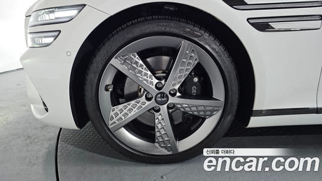 Genesis G80 (RG3) бензин 2.5 турбо AWD, 2025 все фото