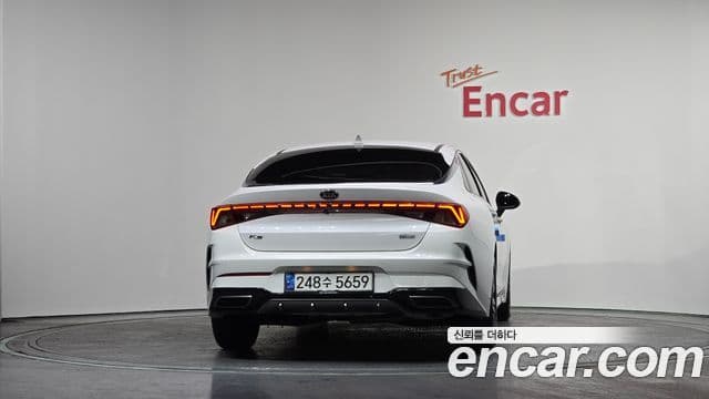 Kia K5 гибрид 3세대 Prestige, 2021 4