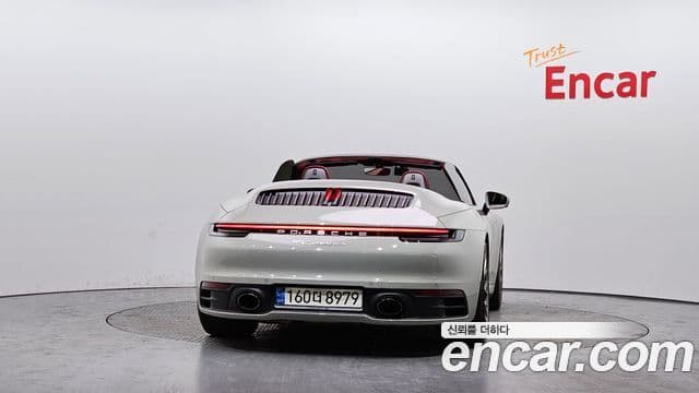Porsche 911 (992) Carrera 4S кабриолет, 2021 4