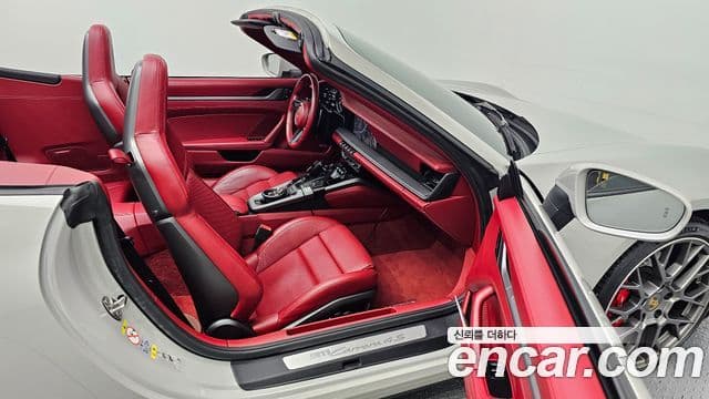 Porsche 911 (992) Carrera 4S кабриолет, 2021 10