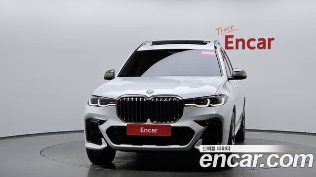 BMW X7 (G07) M50i 6인승, 2021 3