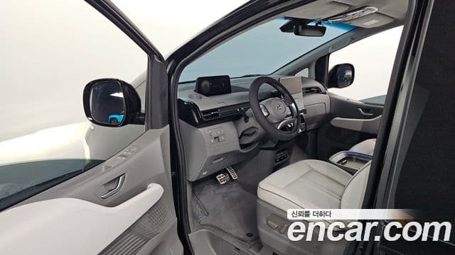 Hyundai Staria Inspiration, 2022 10
