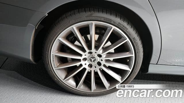 Mercedes-Benz E-класс W213 AMG Line, 2022 все фото