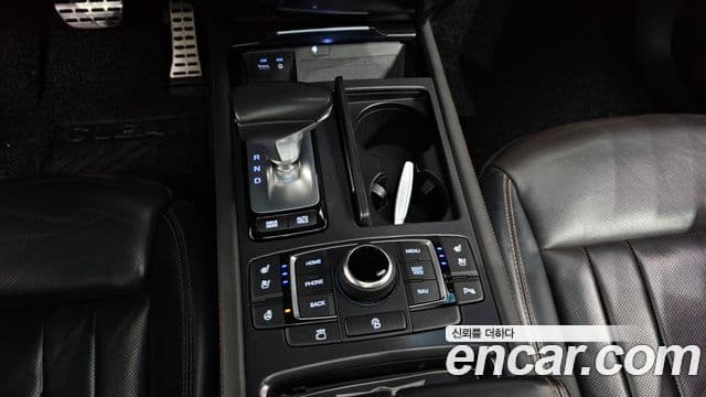 Genesis G80 Sport, 2017 9