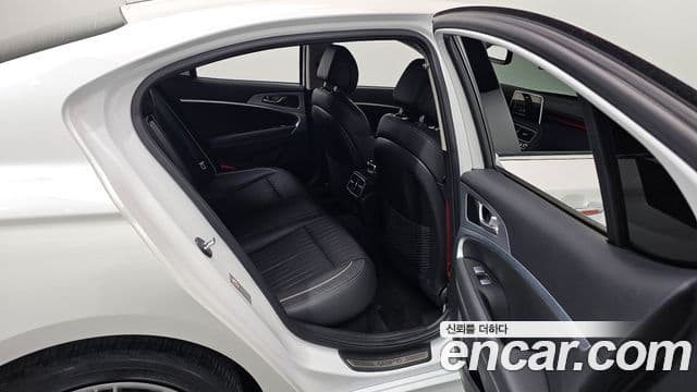 Genesis G70 Elite, 2020 11