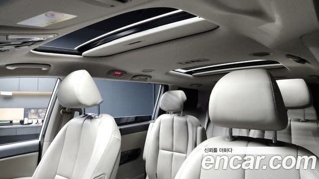 Kia The / новый New Carnival Special, 2019 18