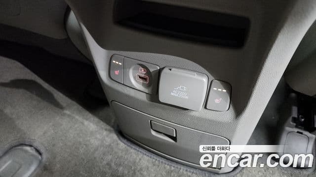 Kia The / новый New Carnival Special, 2019 19