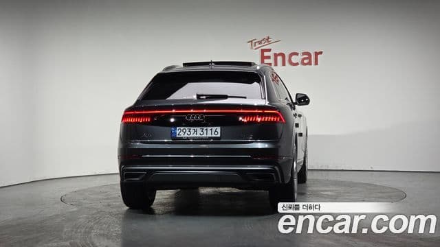 Audi Q8 (4M) Premium, 2023 4