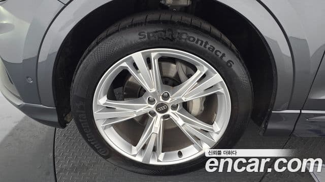 Audi Q8 (4M) Premium, 2023 все фото