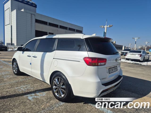 Kia All New Carnival Prestige, 2015 6