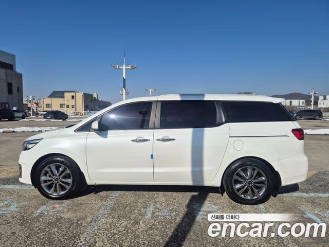 Kia All New Carnival Prestige, 2015 8