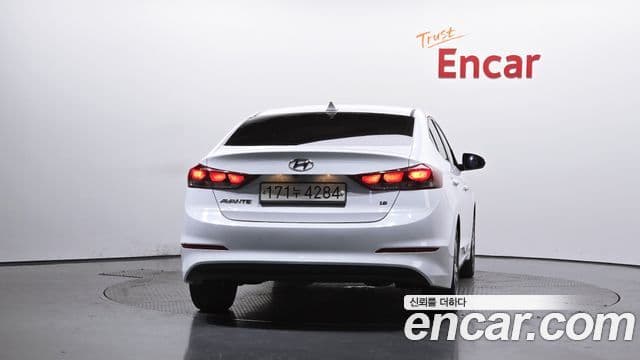 Hyundai Avante AD 1.6 GDI Value Plus, 2018 4