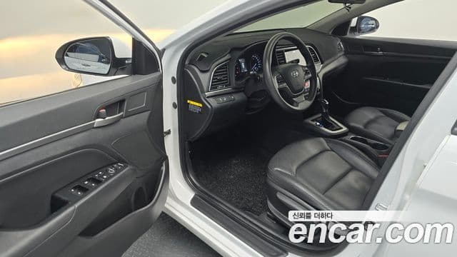 Hyundai Avante AD 1.6 GDI Value Plus, 2018 11