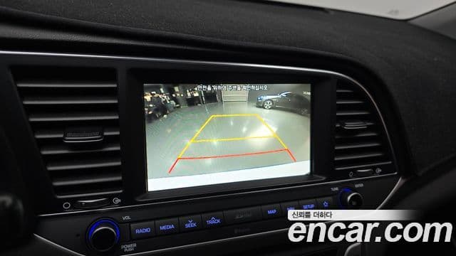 Hyundai Avante AD 1.6 GDI Value Plus, 2018 16