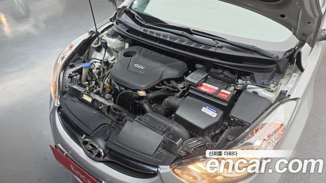 Hyundai Avante MD Luxury, 2012 6