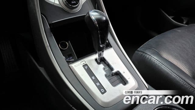 Hyundai Avante MD Luxury, 2012 9