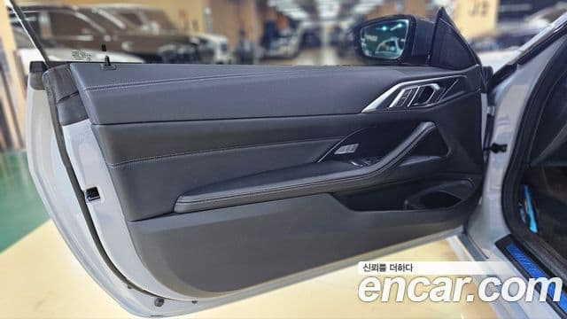 BMW 4시리즈 (G22) 420i M Sport кабриолет, 2023 9