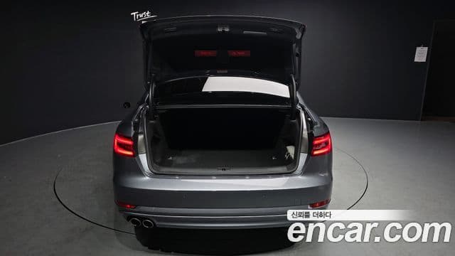 Audi A4 (B9) Premium, 2018 20