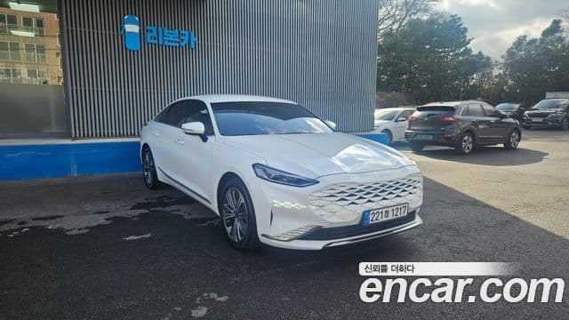 Kia K8 гибрид Signature, 2023 3