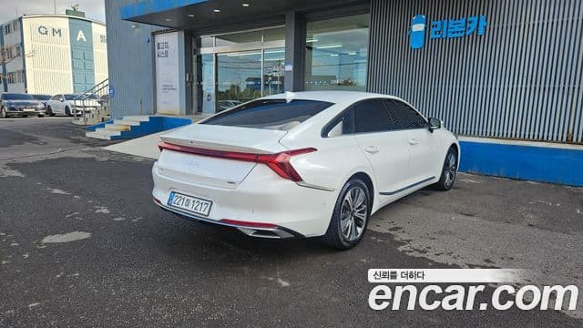 Kia K8 гибрид Signature, 2023 4