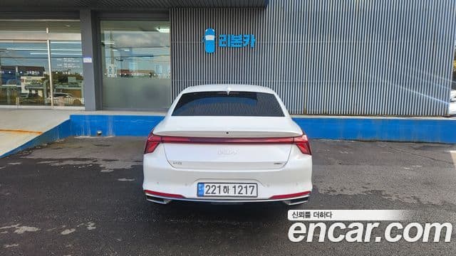 Kia K8 гибрид Signature, 2023 все фото